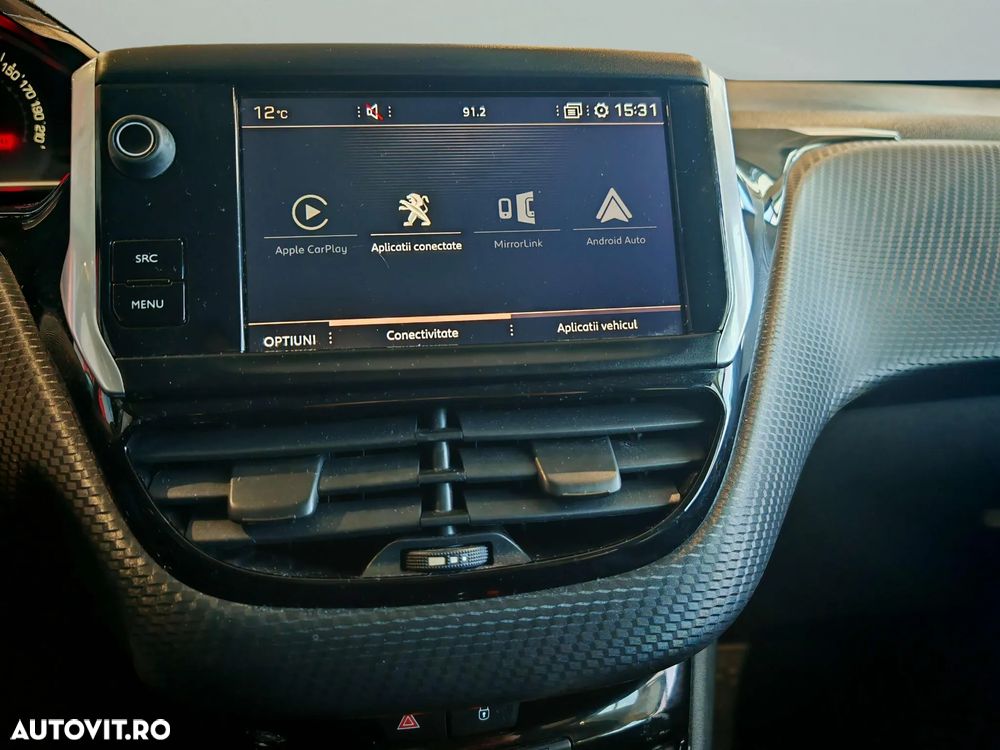 Peugeot 2008 1.2 PureTech Turbo EAT6 S&S Allure - 20