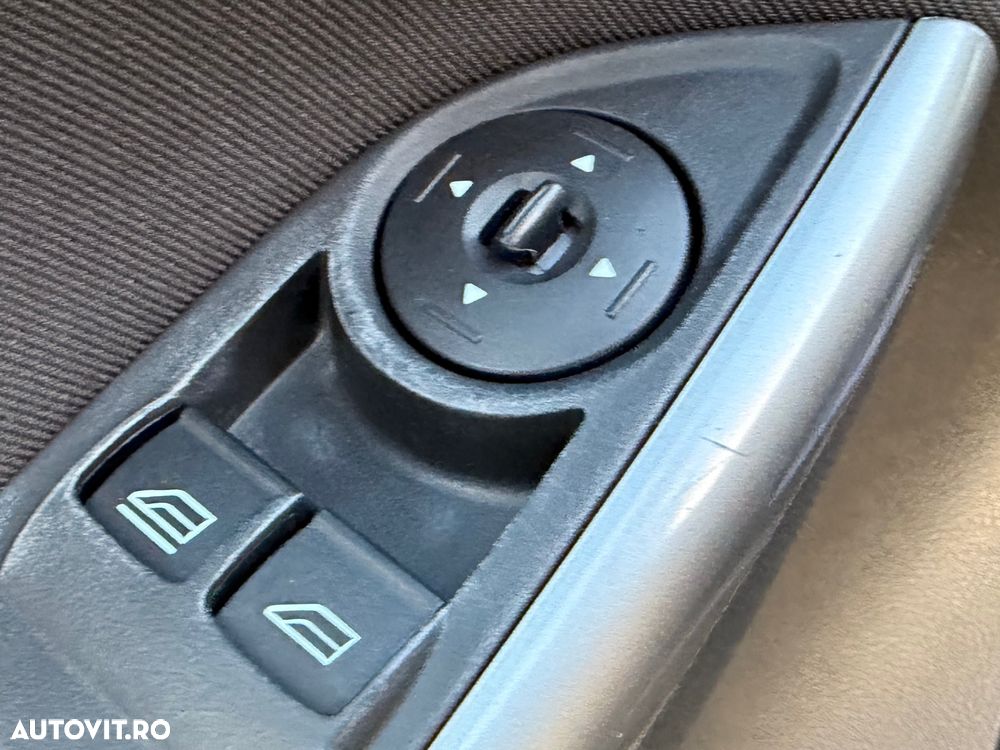 Ford Focus 1.0 EcoBoost Titanium - 17