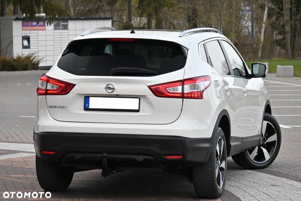 Nissan Qashqai 1.2 DIG-T Xtronic TEKNA - 18