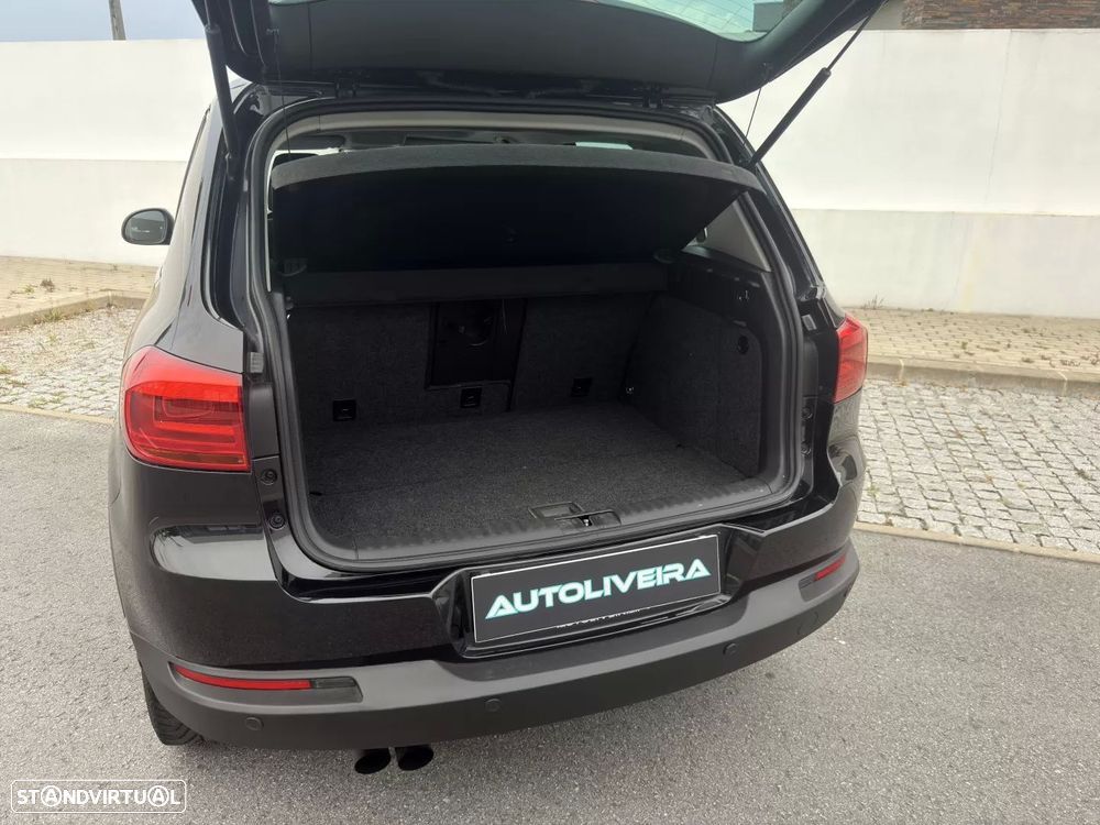 VW Tiguan 2.0 TDi Sport BlueMotion - 16