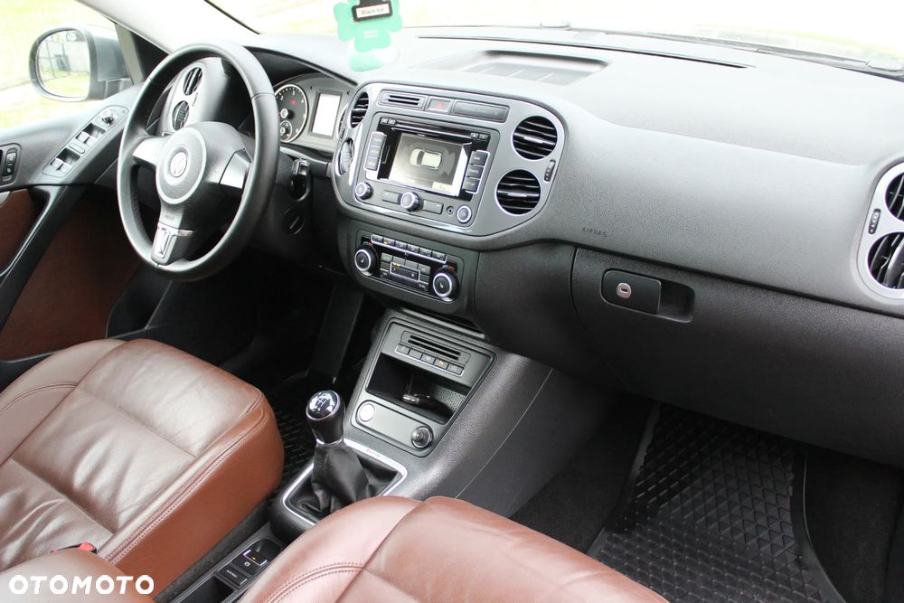 Volkswagen Tiguan 2.0 TDI DPF 4Motion Track & Style - 20