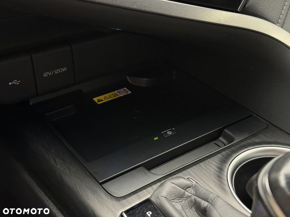 Toyota Camry 2.5 Hybrid Executive CVT - 29