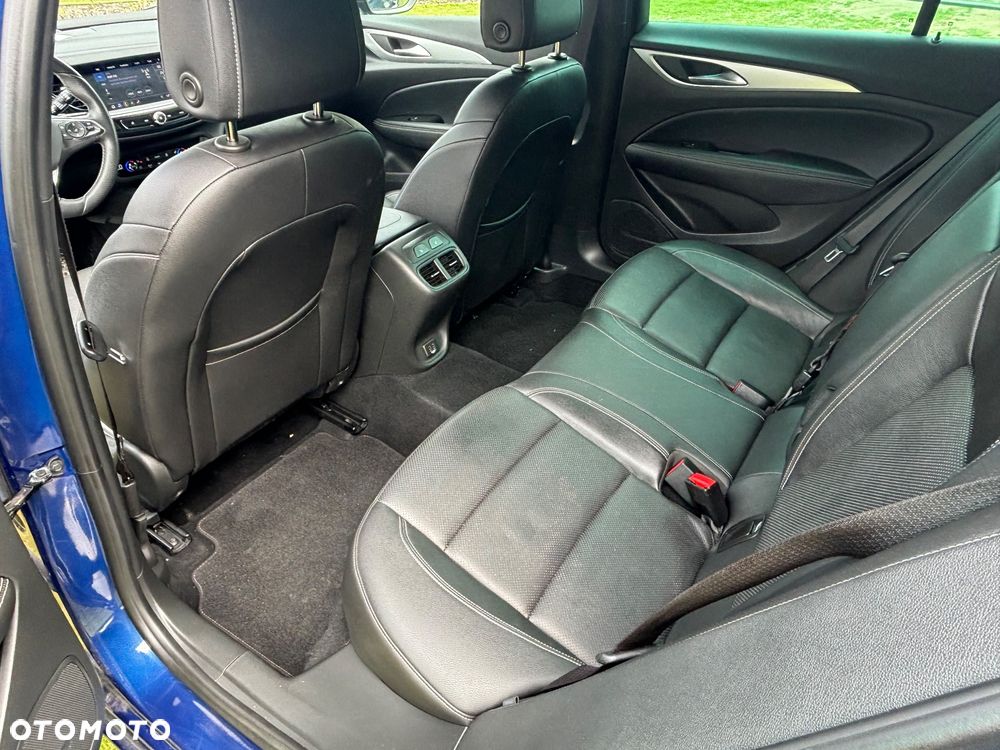 Opel Insignia - 18