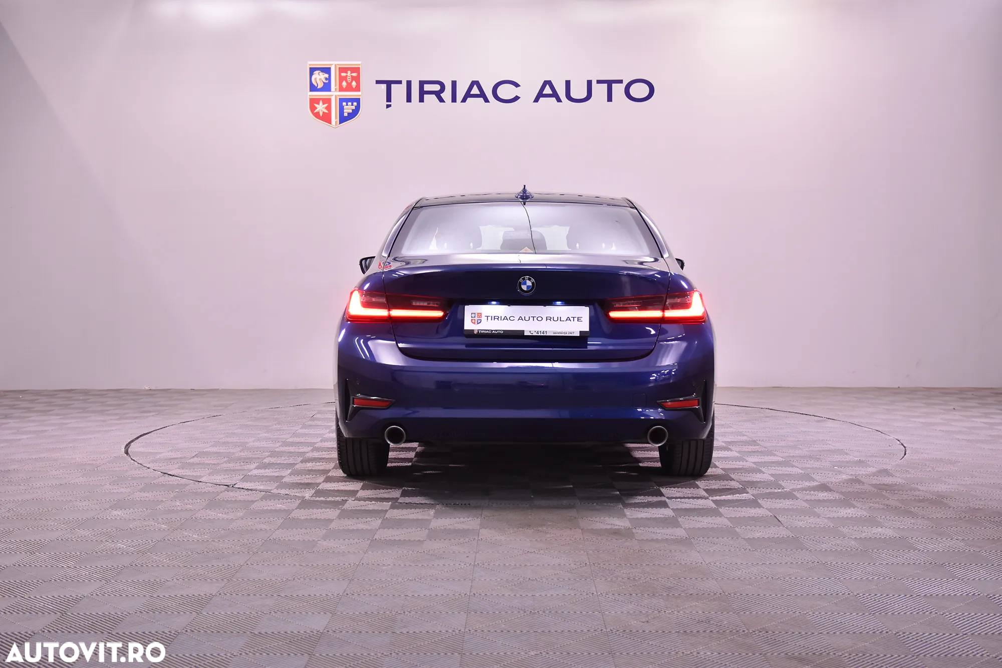 BMW Seria 3 320i AT - 4