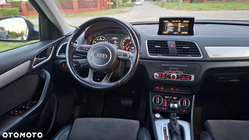 Audi Q3 2.0 TFSI Quattro Sport S tronic - 24