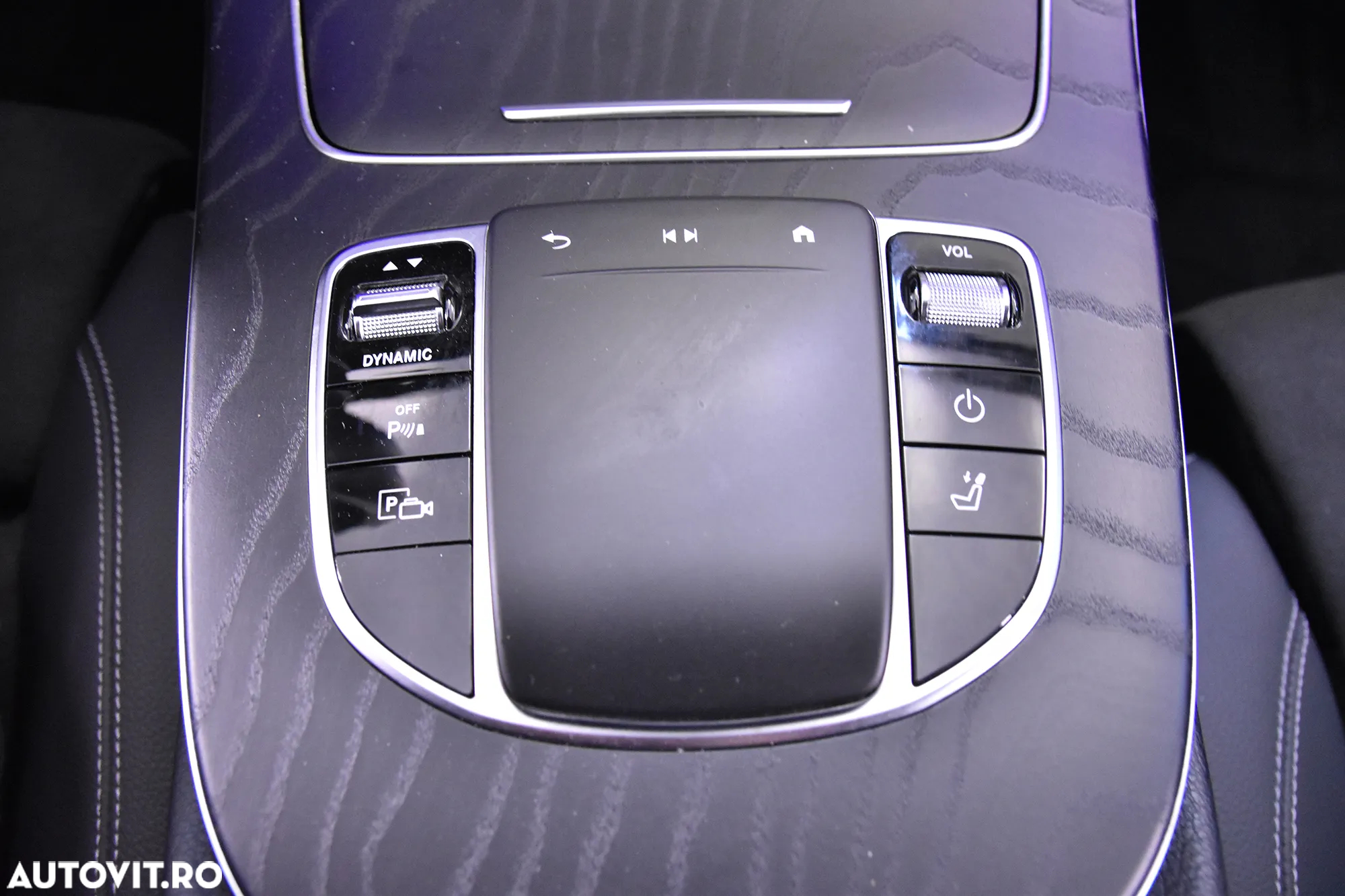 Mercedes-Benz E 300 de 4Matic T 9G-TRONIC AMG Line - 17
