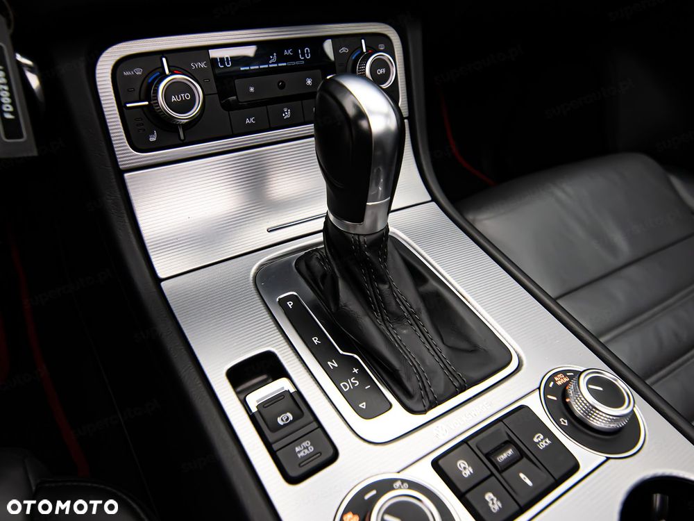 Volkswagen Touareg 3.0 V6 TDI BMT - 23