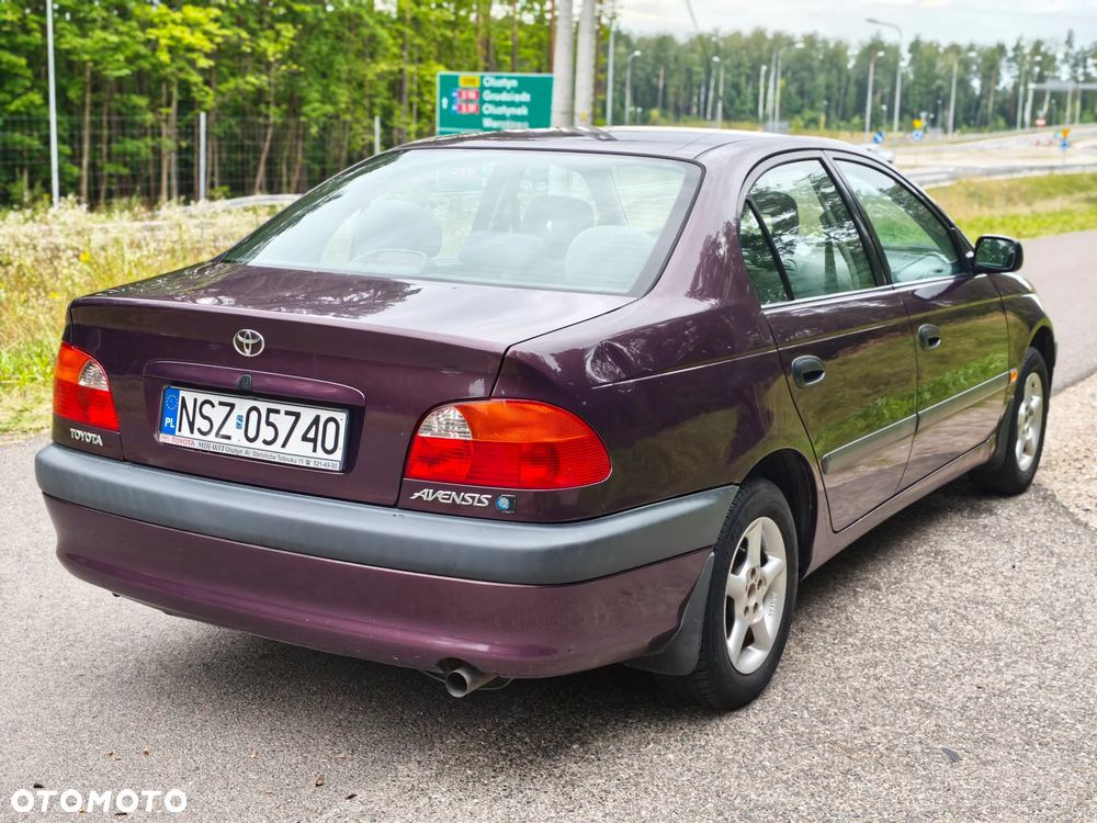 Toyota Avensis - 5