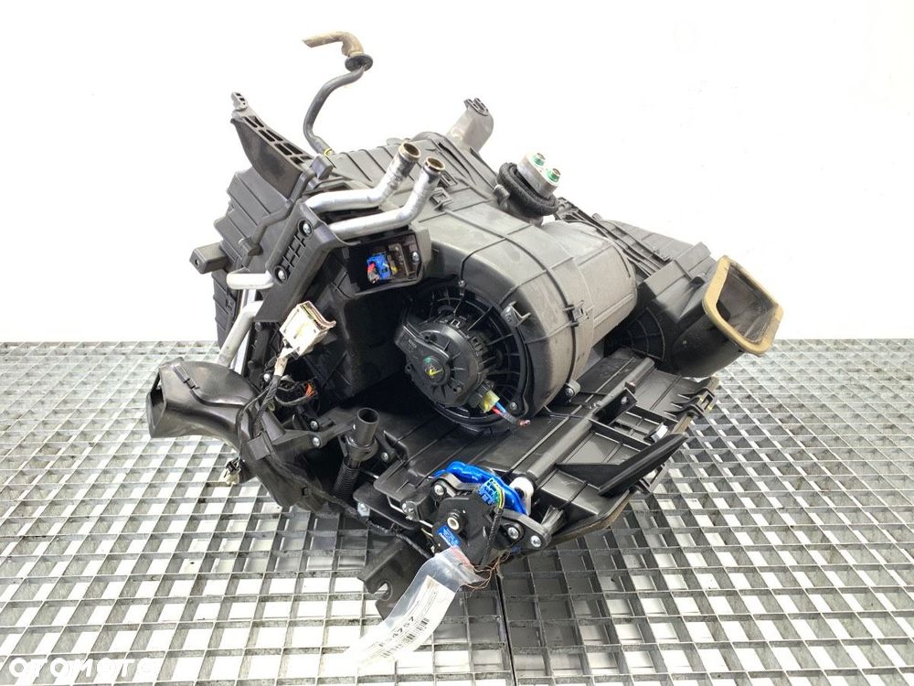 NAGRZEWNICA KOMPLETNA KOMBAJN  KIA VENGA (YN) 2010 - 2022 1.4 CVVT 66 kW [90 KM] benzyna 2010 - 2022 - 5