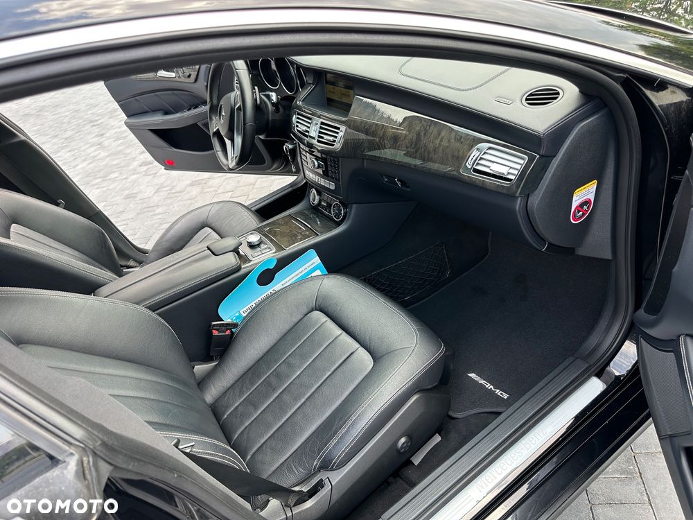 Mercedes-Benz CLS 350 CDI 4-Matic BlueEff - 17