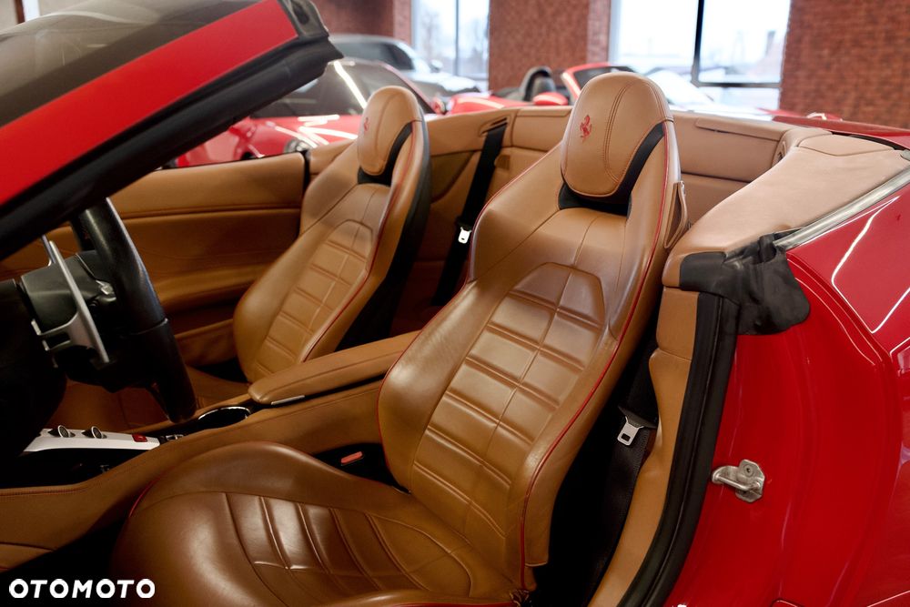 Ferrari California T - 39