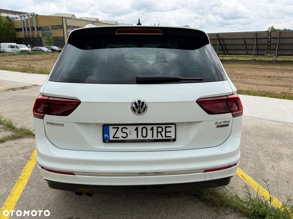 Volkswagen Tiguan 2.0 TDI SCR 4MotION DSG R-Line - 11