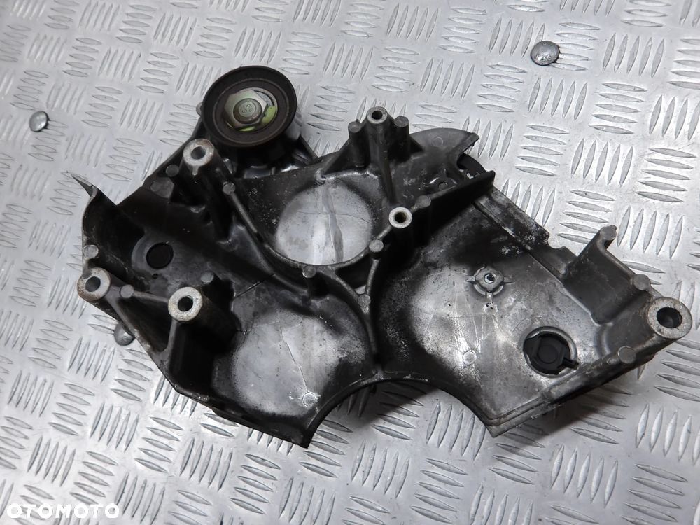 PASSAT B5 FL SEDAN 2.5 TDI 4MOTION ŁAPA MOCOWANIE WISKOZY 059121313F - 3