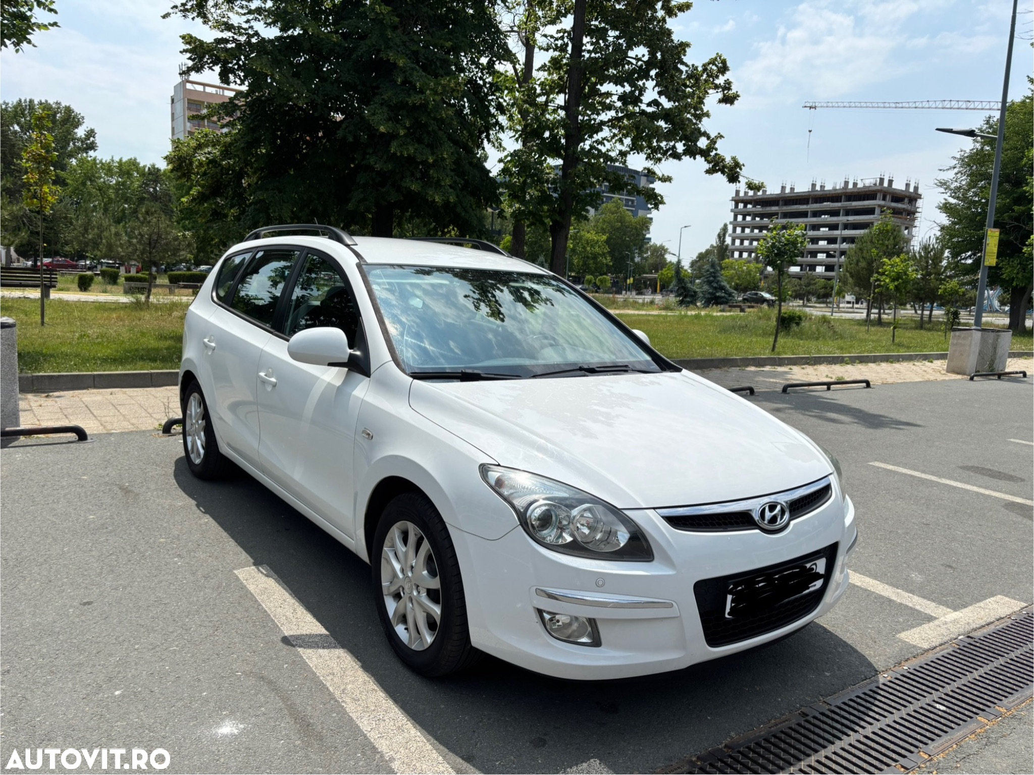 Hyundai i30 i30cw 1.6 blue Comfort - 2