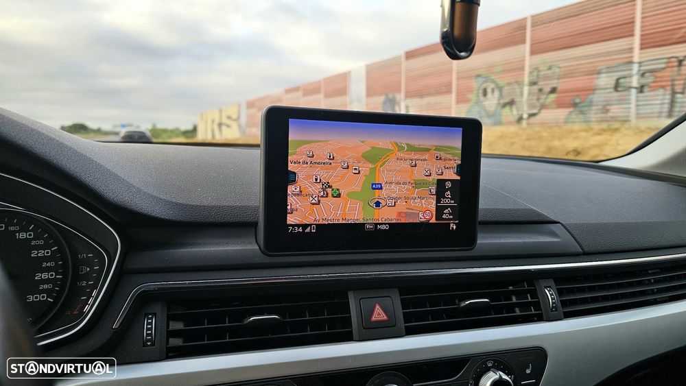 Audi A4 Avant 2.0 TDI S tronic - 8