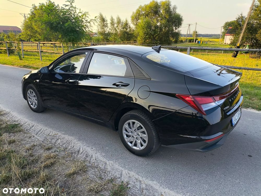 Hyundai Elantra - 6