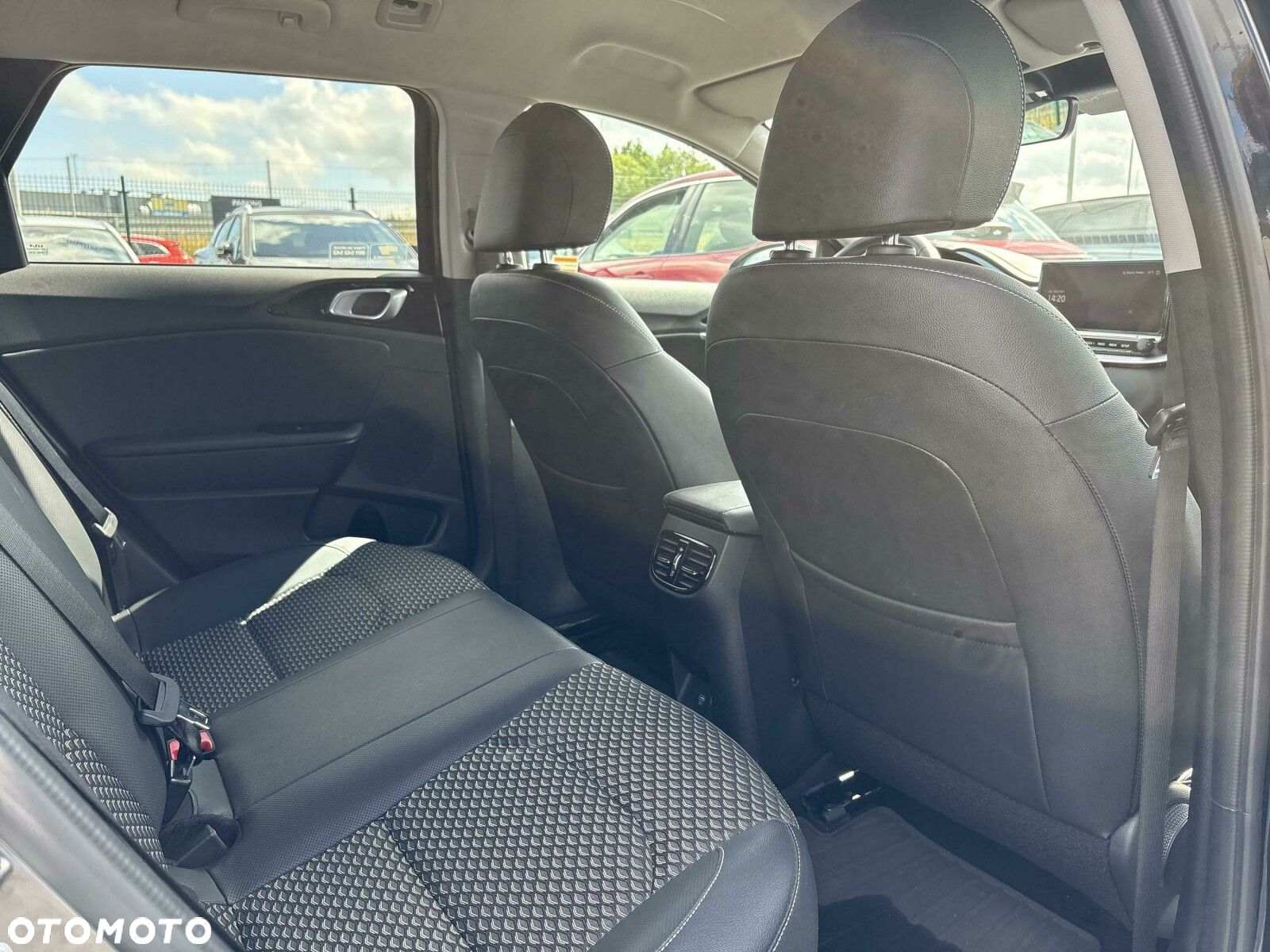 Kia Ceed 1.5 T-GDI L DCT - 32