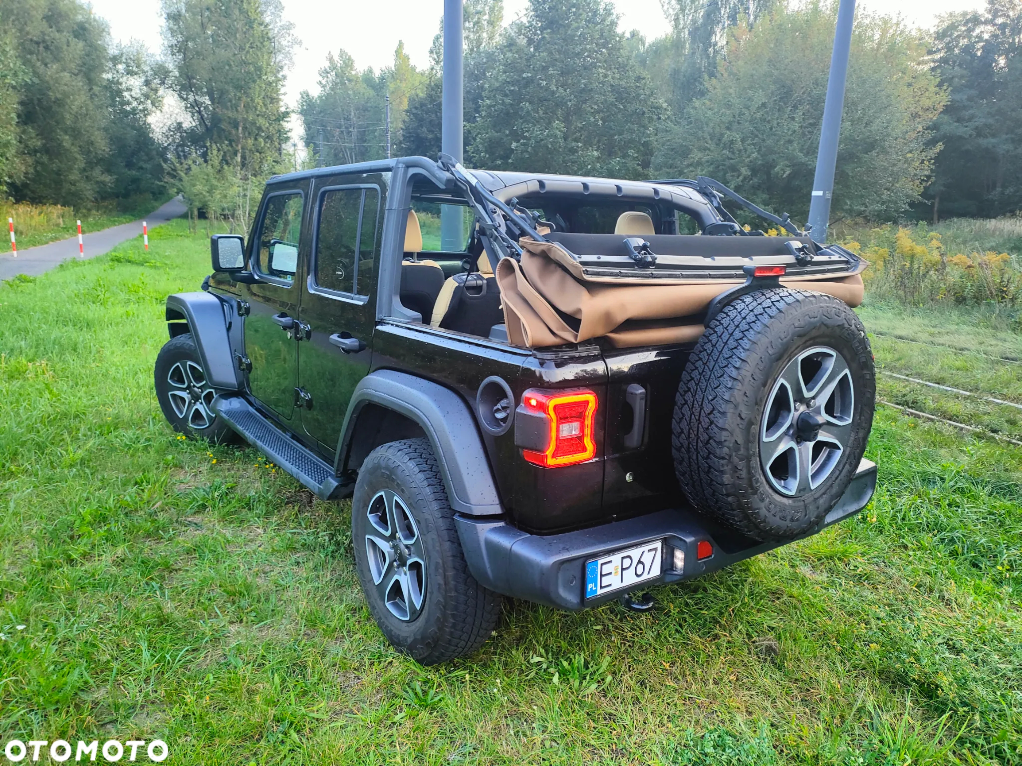 Jeep Wrangler - 14