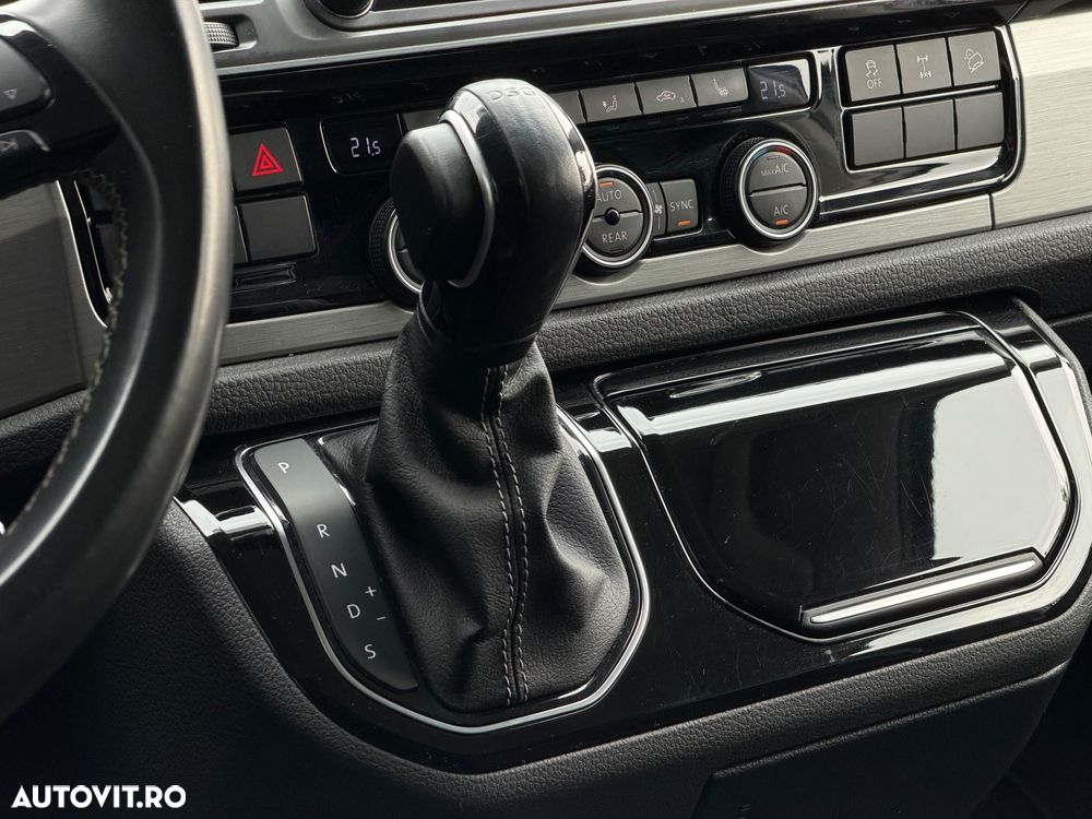 Volkswagen Multivan - 5