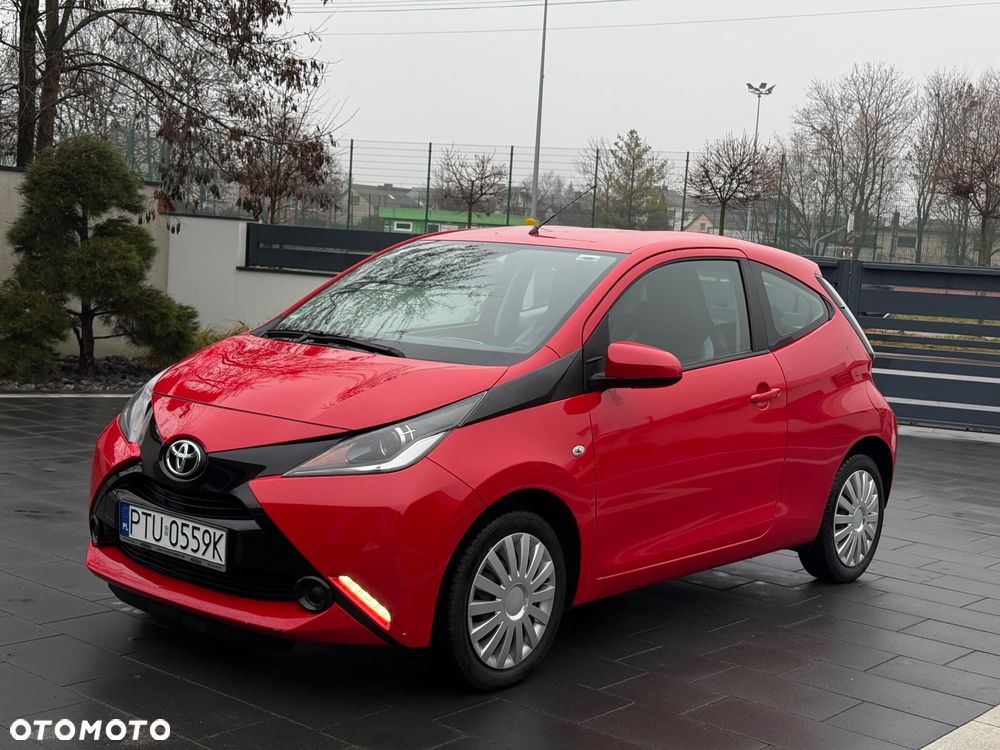 Toyota Aygo x-play - 1