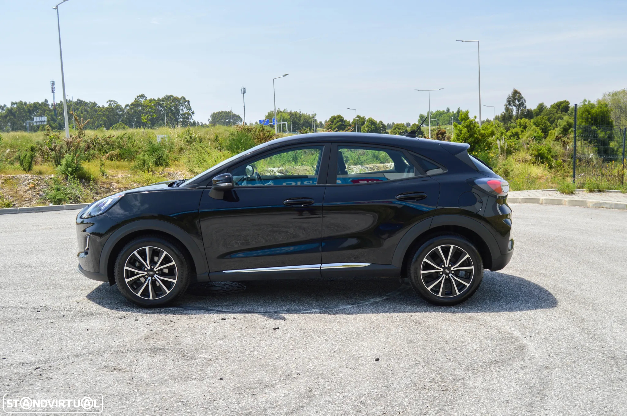 Ford Puma 1.0 EcoBoost Hybrid TITANIUM - 4