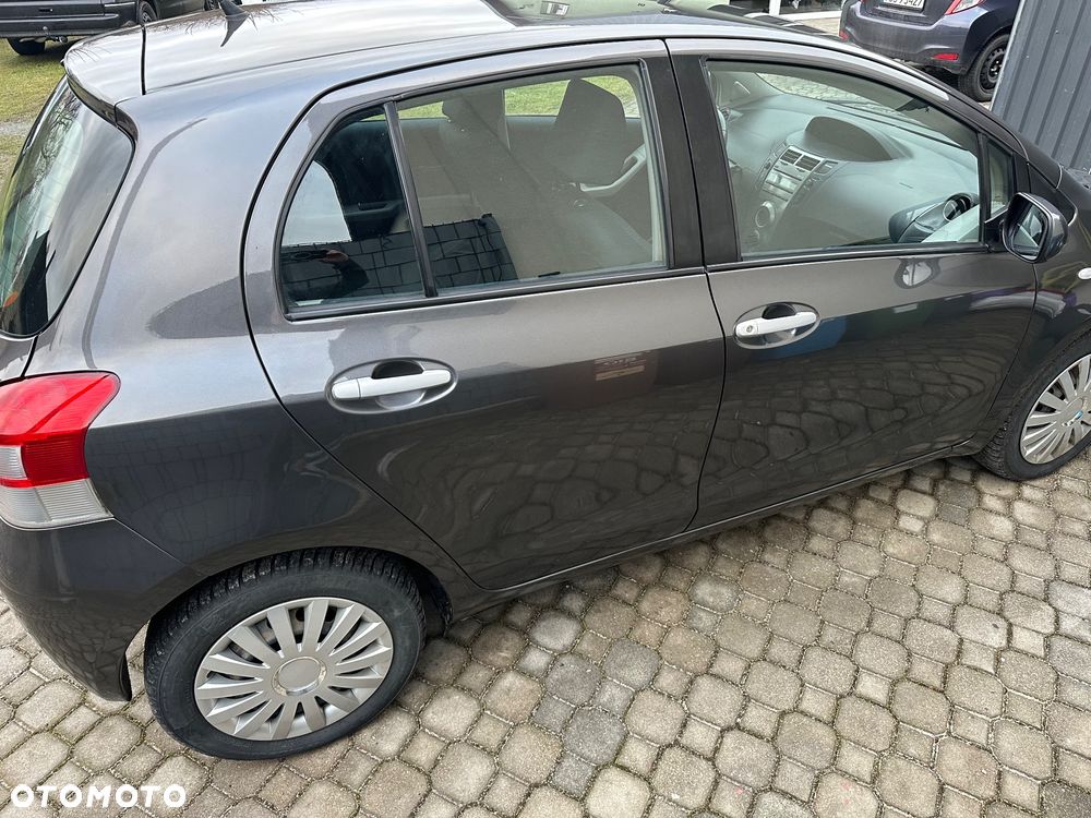 Toyota Yaris 1.33 VVT-i Cool - 2