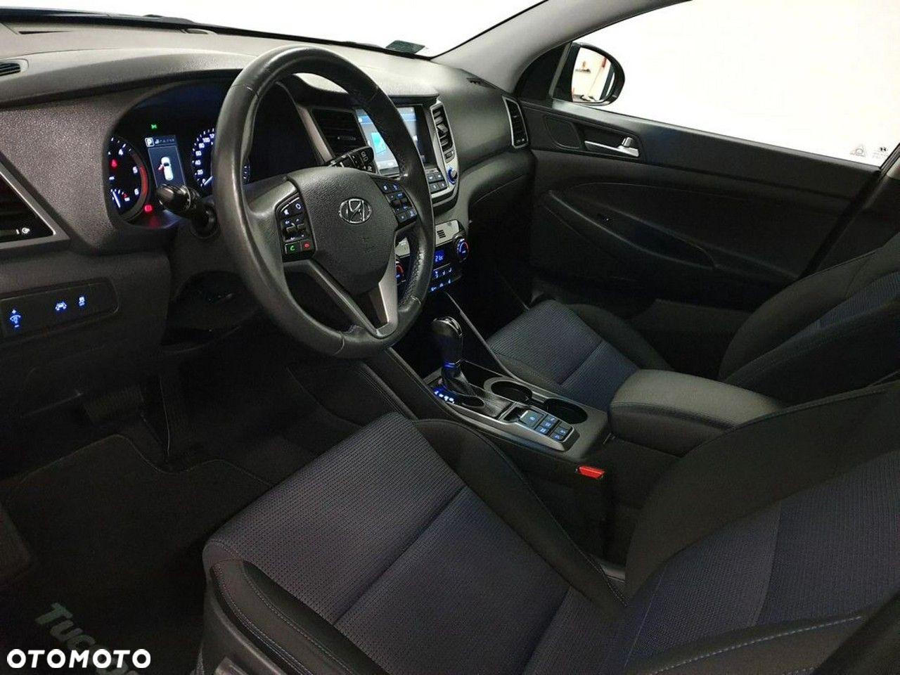 Hyundai Tucson 1.7 CRDI BlueDrive Style 2WD DCT - 35
