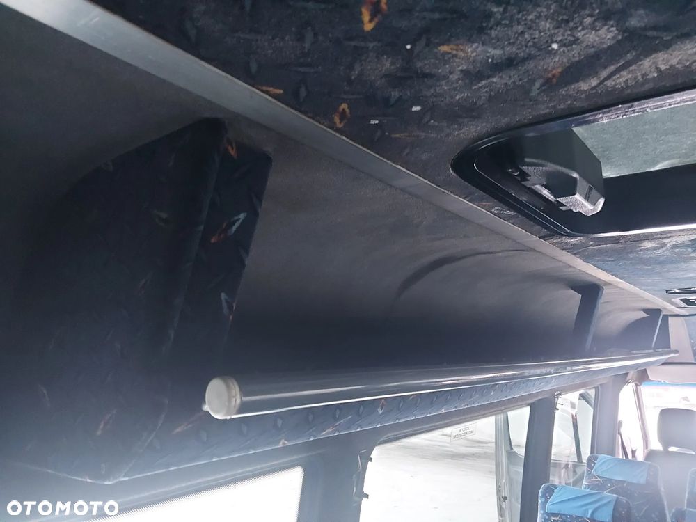 Zabudowa AUTOBUS autokarowa przeróbka na Autokar przewozy osobowe 19 Osób Mercedes Fotele Schowek półka szyberdach Okno dachowe szyby dach wyciszenie - 7