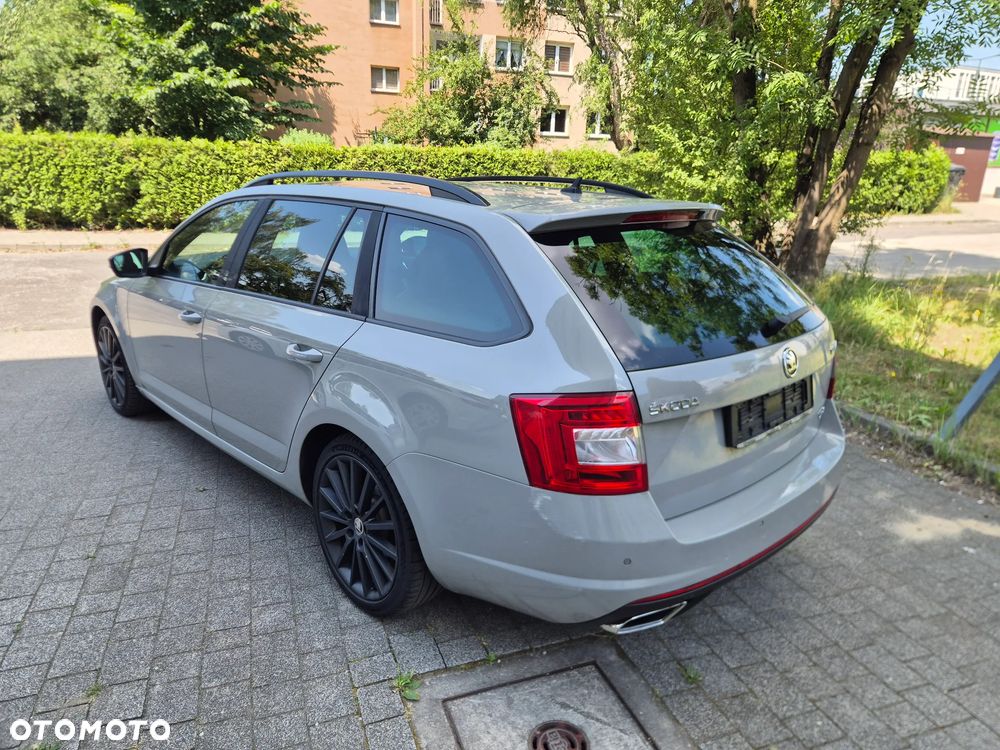 Skoda Octavia 2.0 TDI DSG RS - 5