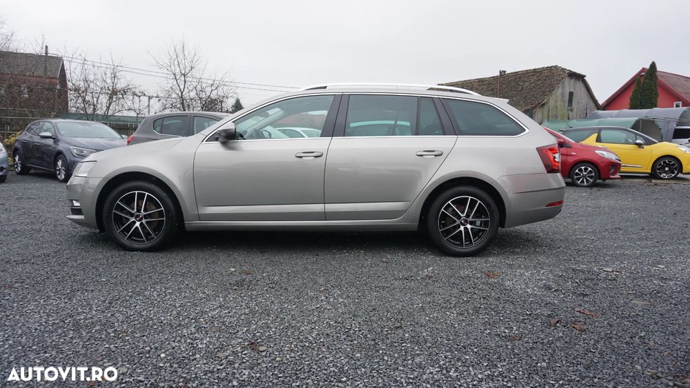 Skoda Octavia Combi 1.6 TDI DSG Premium Edition - 2