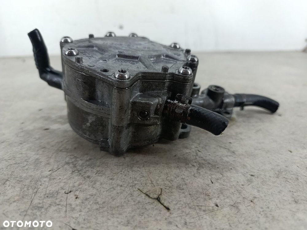 POMPA VACUM SEAT LEON II 038145209M BOSCH 1.9 TDI - 5