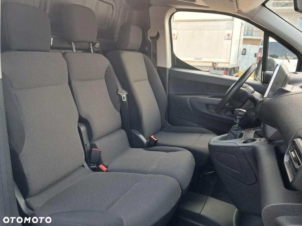 Toyota Proace City Van Long - 11