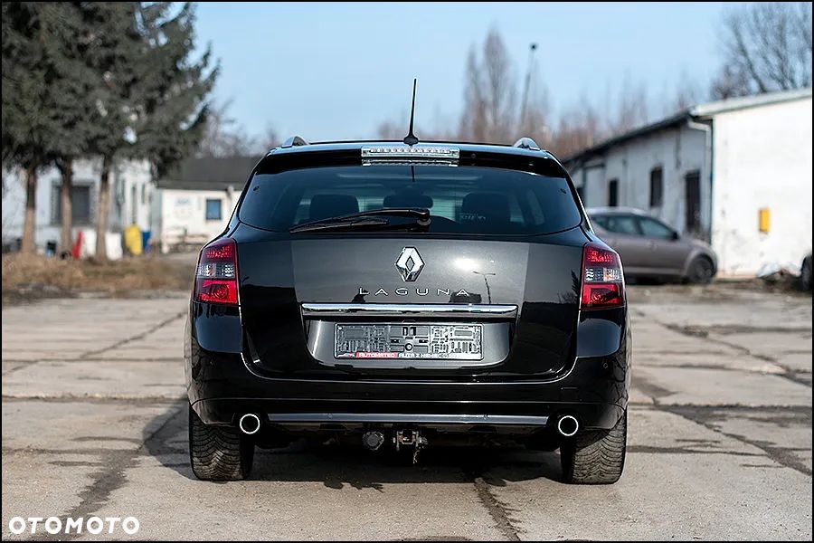 Renault Laguna dCi 175 FAP Initiale - 8