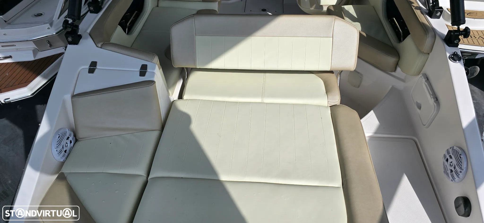 Regal 2520 fasdeck - 5