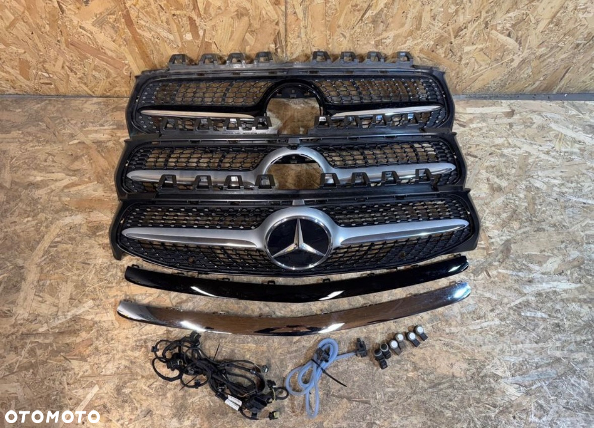 Maska zderzak Mercedes cla 118 AMG - 11