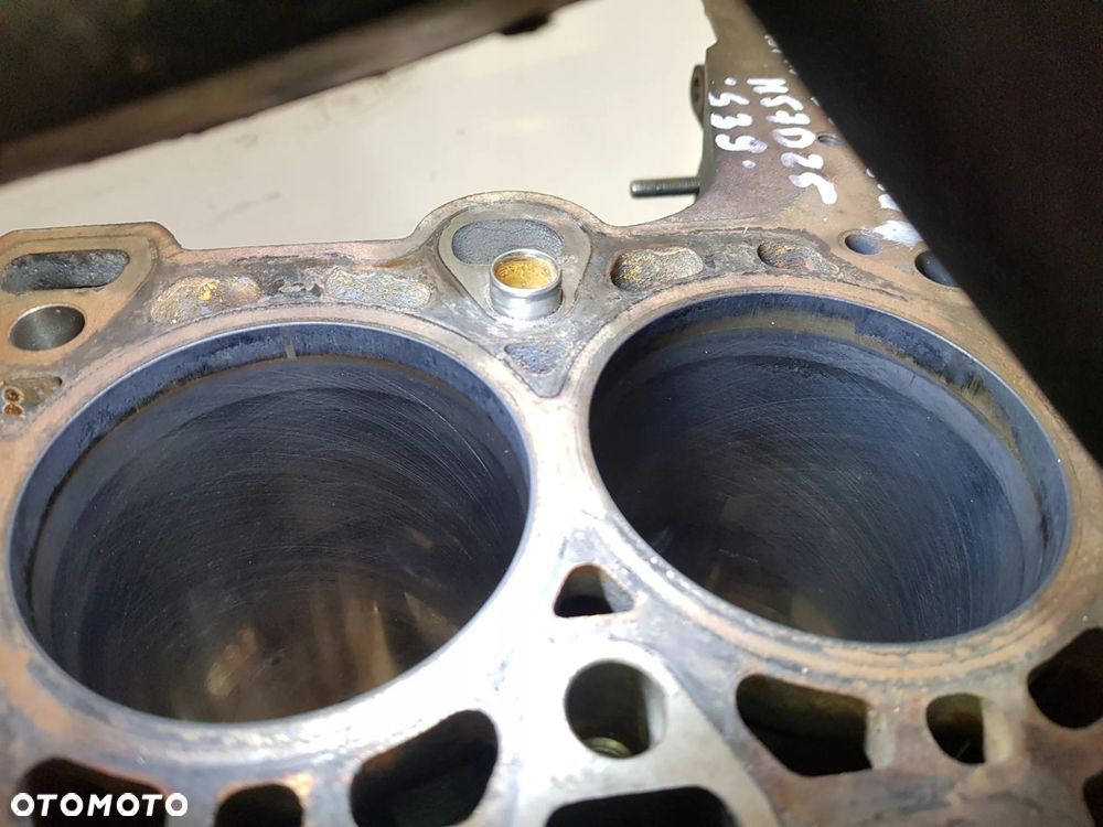 BLOK SILNIKA 256D1 BMW E39 2.5D M57D25 - 7