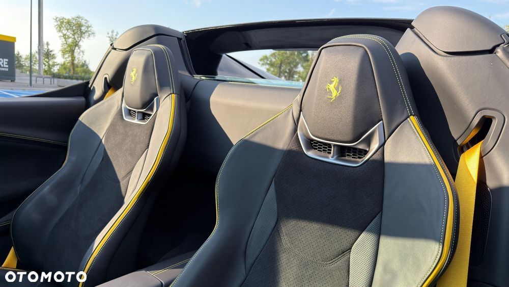 Ferrari 296 GTS - 18