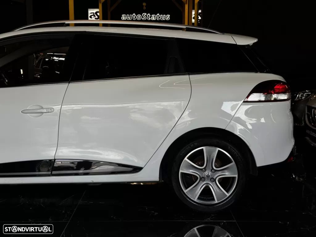 Renault Clio Sport Tourer 1.5 dCi Dynamique S - 11