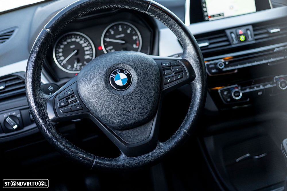 BMW X1 16 d sDrive Advantage - 25