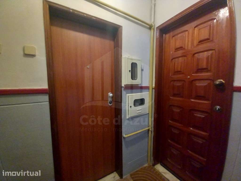 Apartamento T1 - Baixa da Banheira - Grande imagem: 2/19