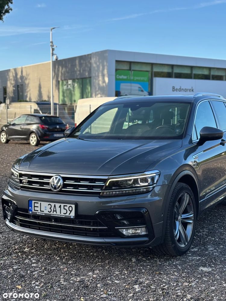 Volkswagen Tiguan - 1