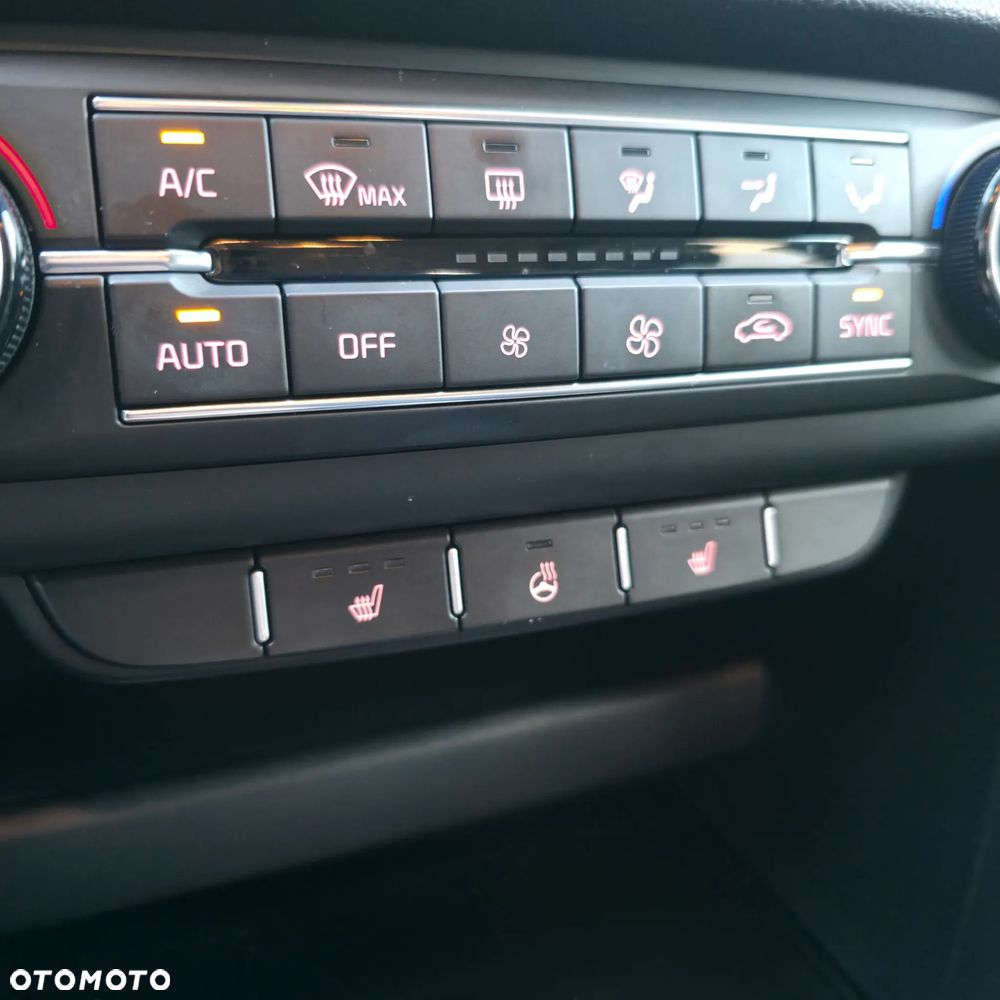 Kia Ceed 1.4 T-GDI OPF Spirit - 23