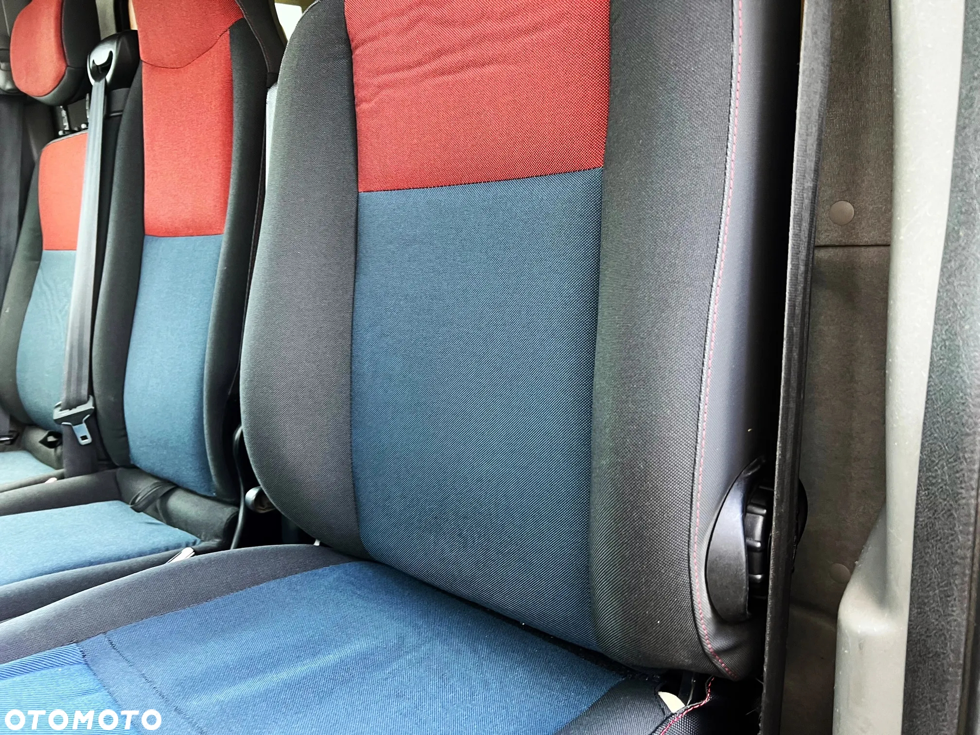 Renault Master 150 DCI Kontener + Winda 750 kg Bliźniaki - 12