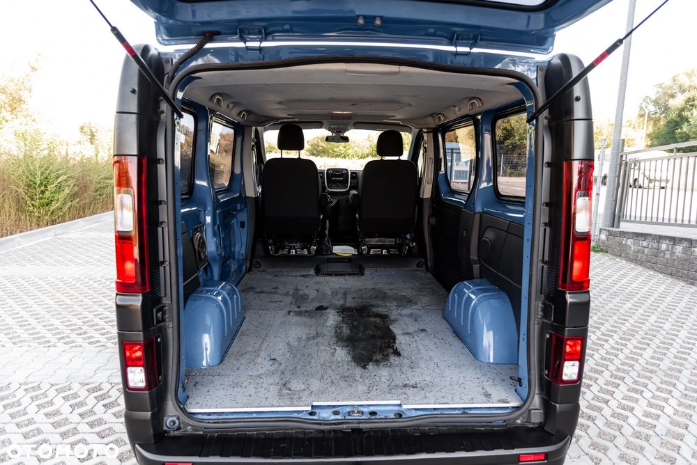 Opel Vivaro - 24