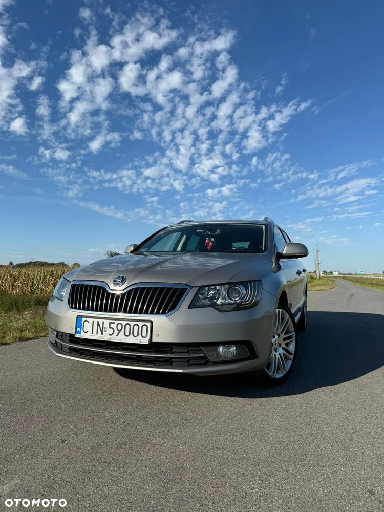 Skoda Superb 2.0 TDI Platinum - 1