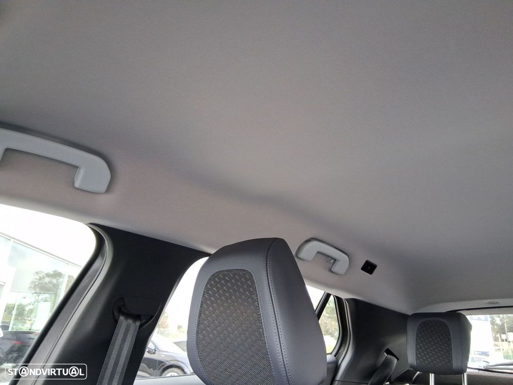 Peugeot 2008 1.2 PureTech Allure Pack EAT8 - 18