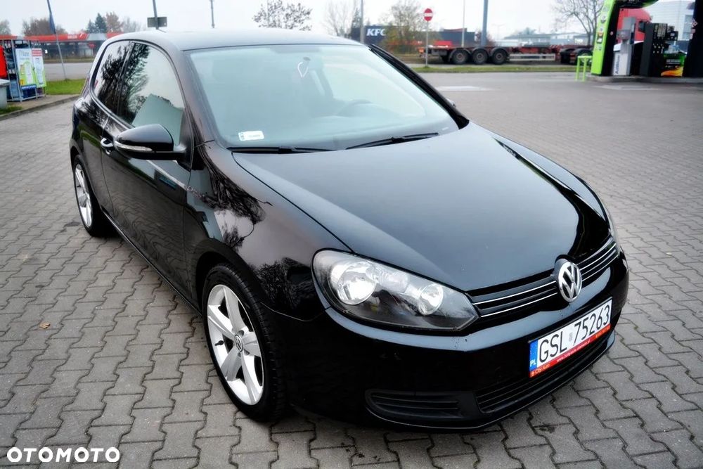 Volkswagen Golf - 2