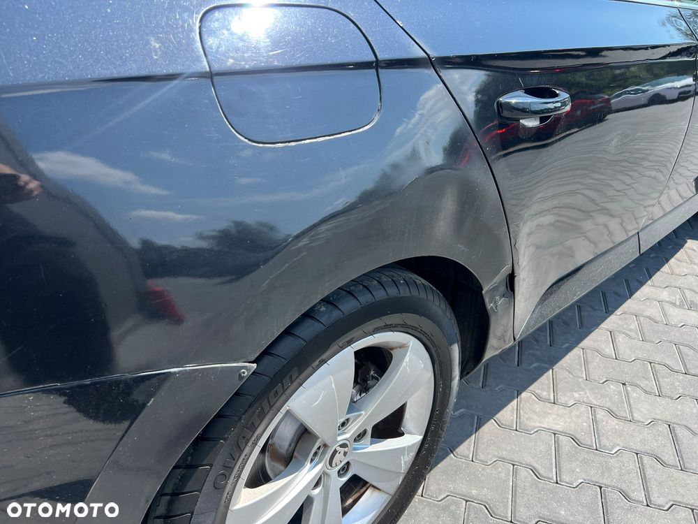 Skoda Superb 2.0 TDI Ambition - 33