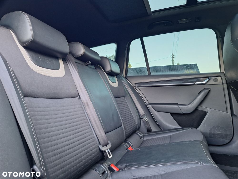 Skoda Octavia 2.0 TDI RS - 10