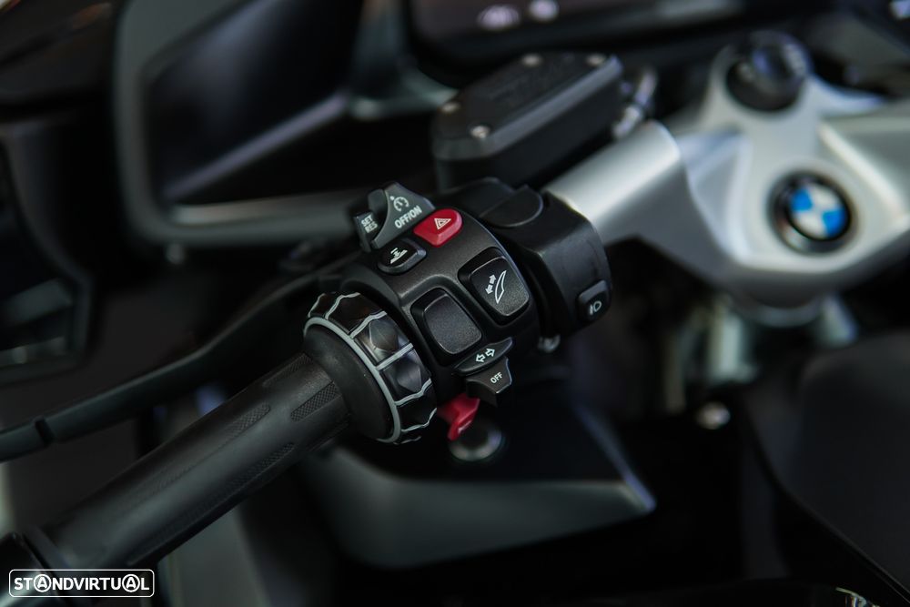 BMW R 1250 RT TRIPLE BLACK - 31